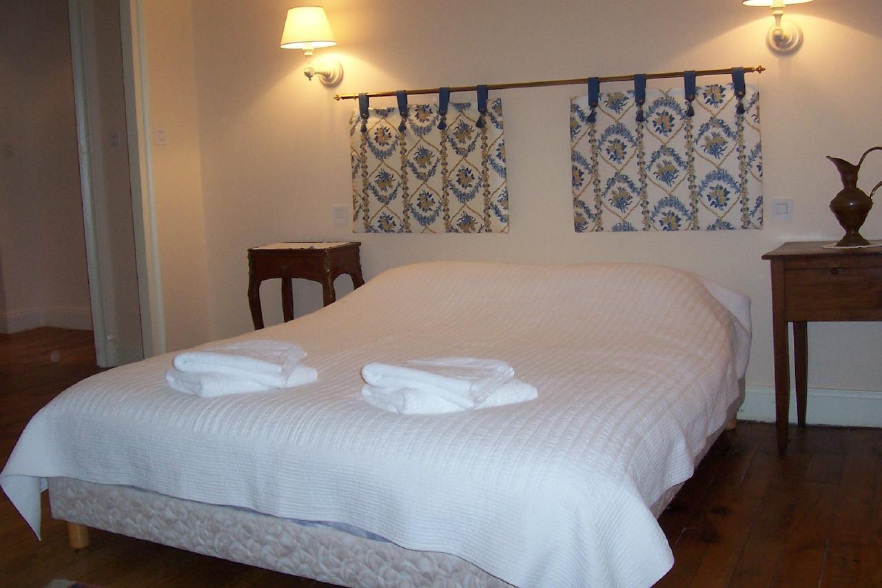 Chateau Champigny Bed and Breakfast Maillet  Pokój zdjęcie